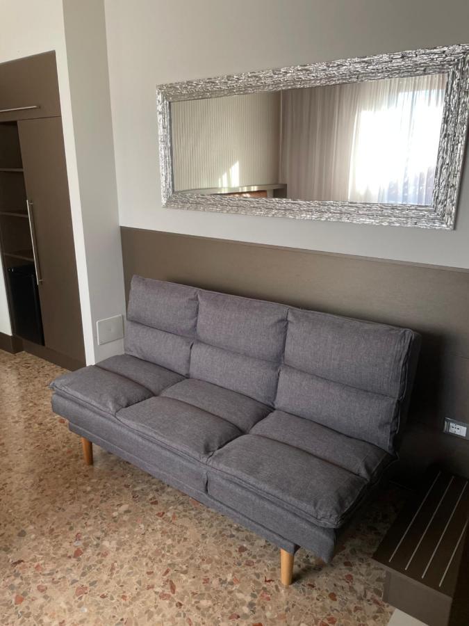 Hotel Quo Vadis Udine Kültér fotó