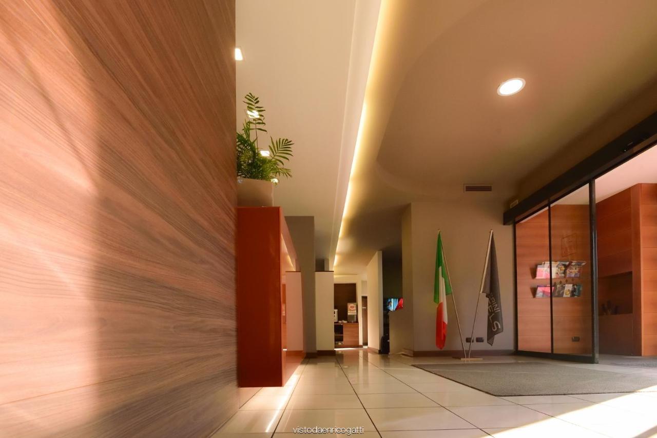 Hotel Quo Vadis Udine Kültér fotó